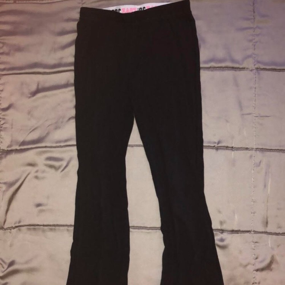 black sweatpants